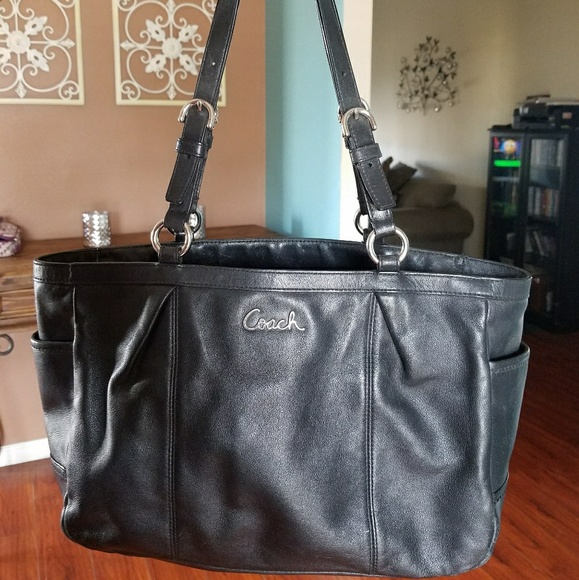 Coach Handbags - Coach black purse